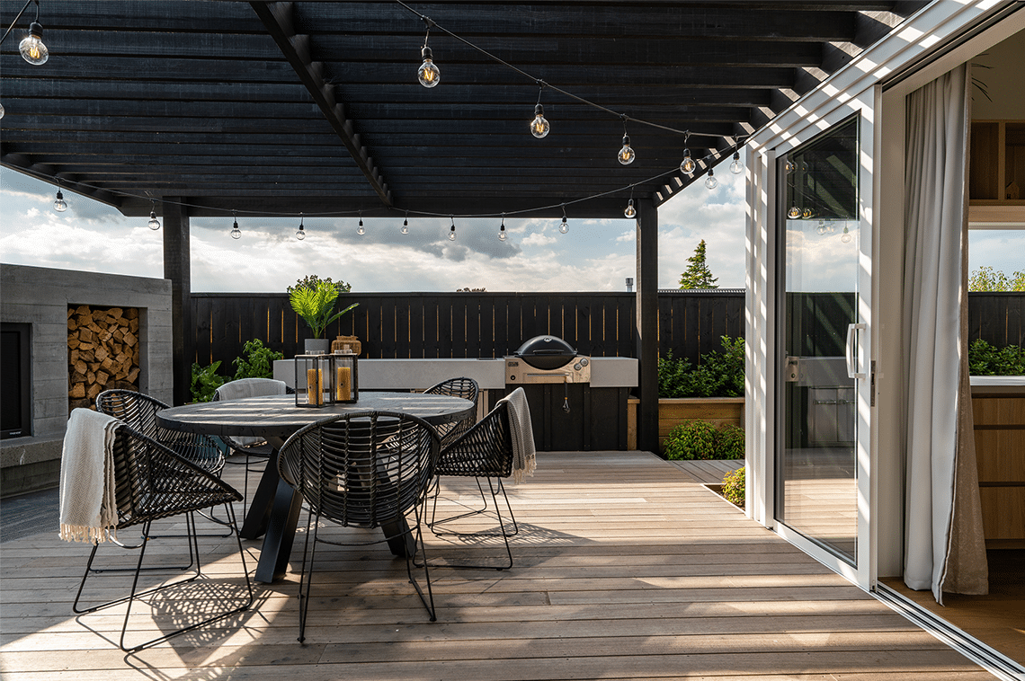 19066-outdoor-living-bbq