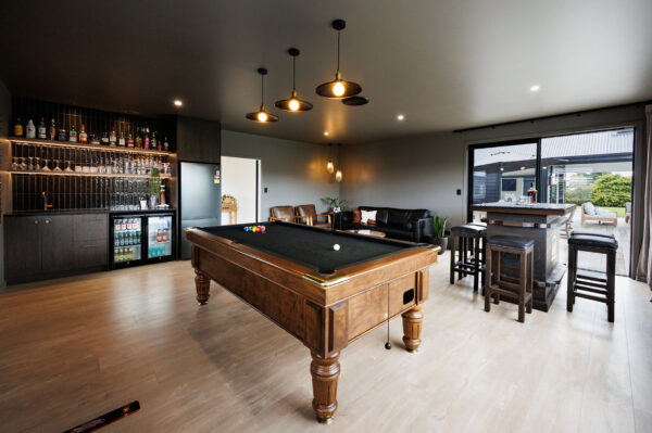 Manawatu_Zander_pool_bar_room pool room